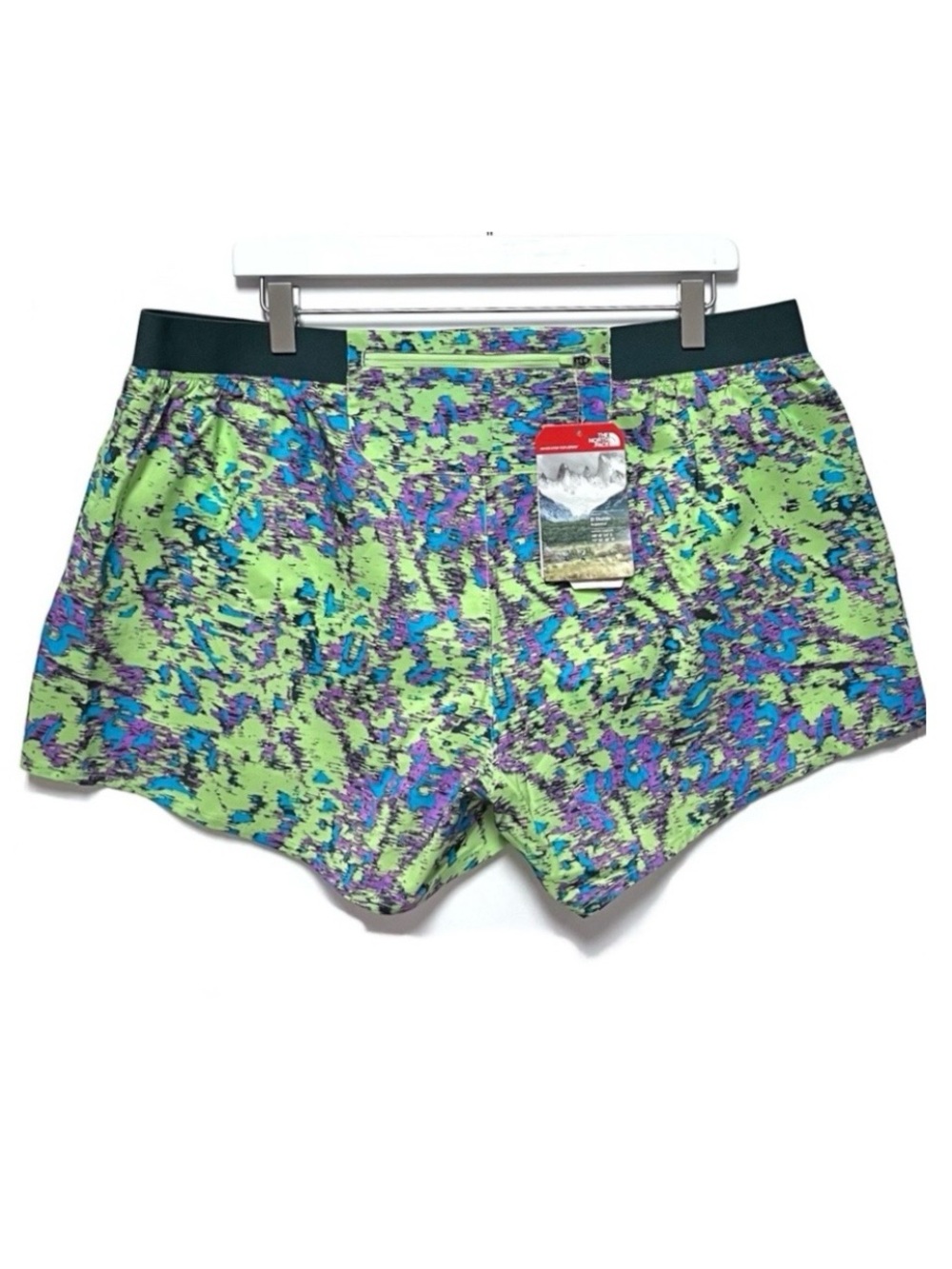 The North Face Altertude Short NWT Size XL Paint Splatter Print Zip Pocket - Picture 3 of 10